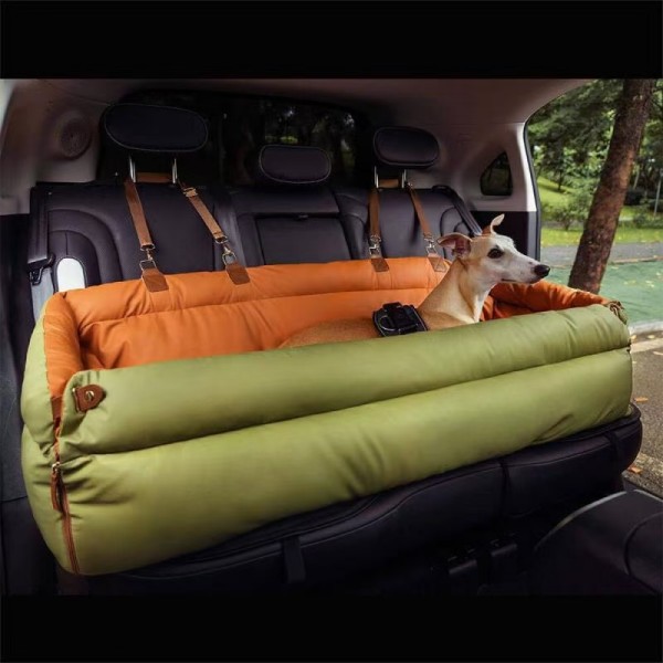 Best Dog Car Seats for Large Dogs: Size, Support and Safety